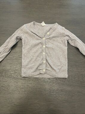 kate quinn Ribbed Button-Front Cardigan - Light Gray